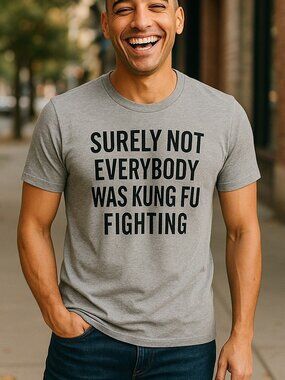 FUNNY GRAPHIC TEE Small S KUNG FU FIGHTING 1974 Carl Douglas Old School Music